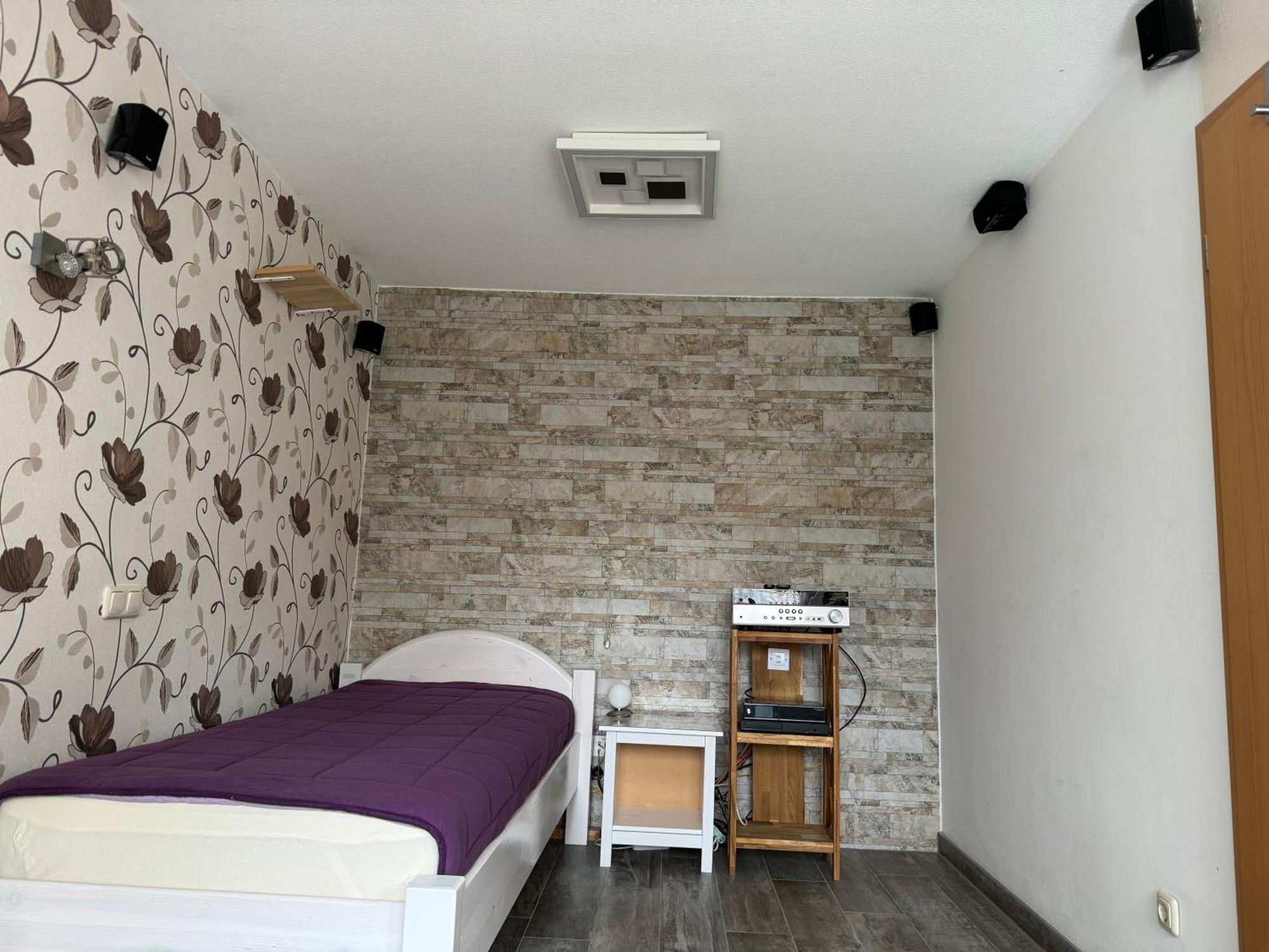 Messe-Apartment, 4 Schlafzimmer, 80 Qm, Garten - 6 Km Zur Messe, Verkehrsguenstig, Ruhig, Parkplaetze ニュルンベルク エクステリア 写真